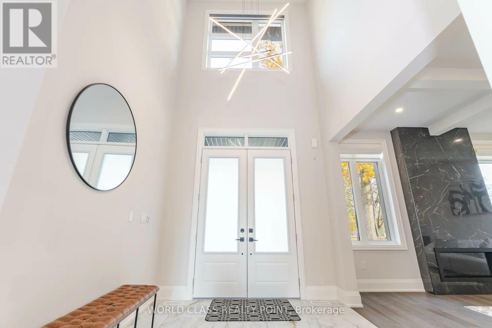 Property at 560 WOODVIEW ROAD image 3