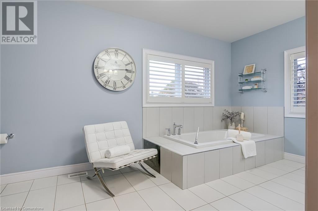 175 Oakhill Place, Ancaster, Ontario  L9G 1C8 - Photo 25 - 40696563
