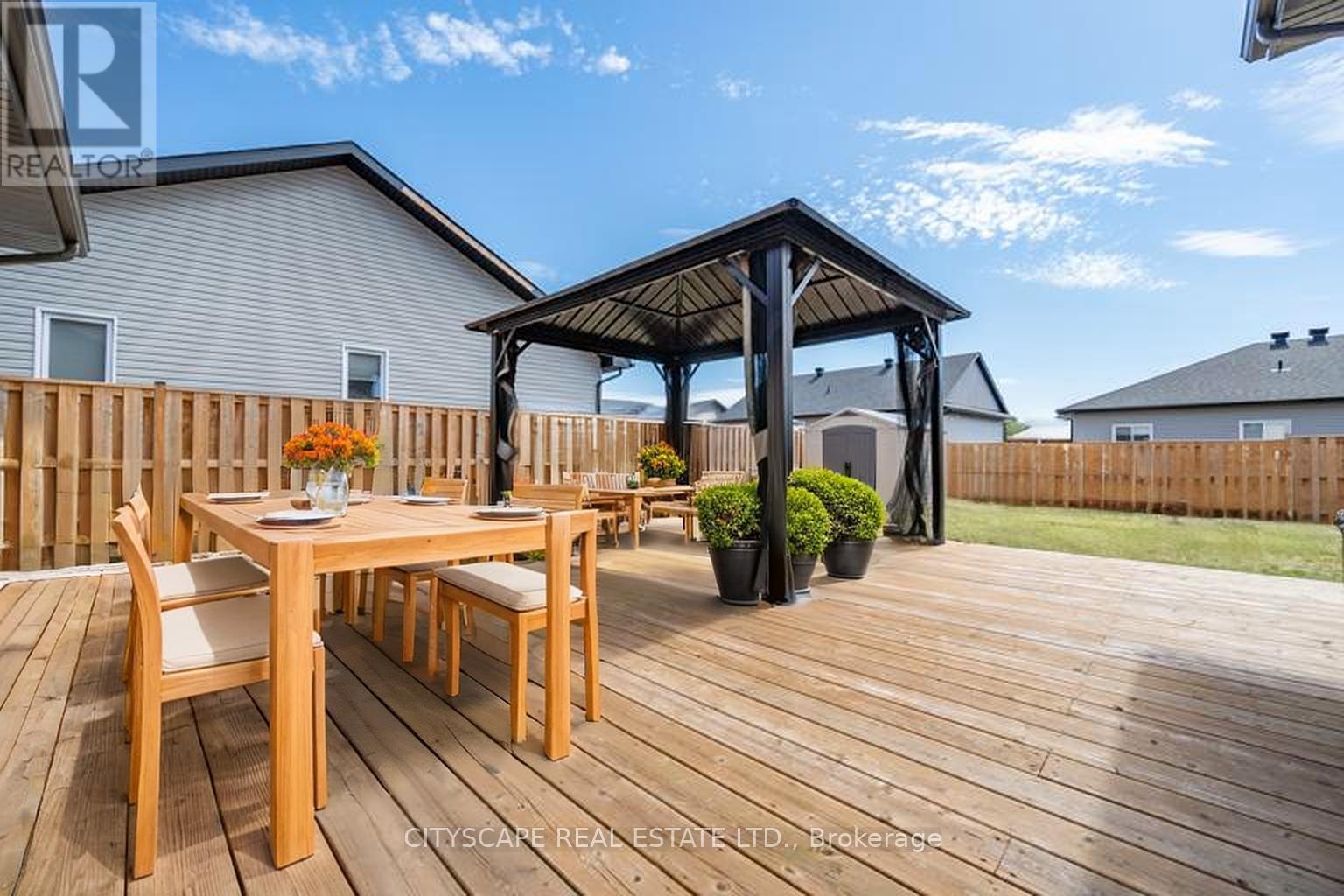 17 Drew Street, Petawawa, Ontario  K8H 0G4 - Photo 15 - X12114387