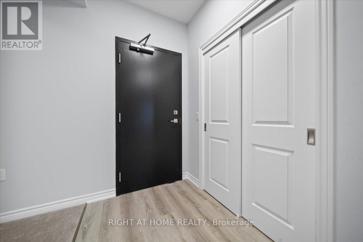 306 - 1350 Hemlock Road, Ottawa, Ontario  K1K 5C2 - Photo 2 - X12114410