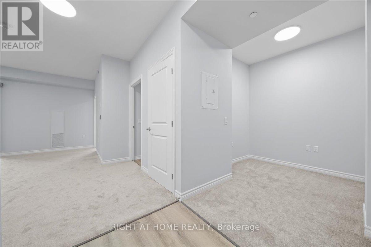 306 - 1350 Hemlock Road, Ottawa, Ontario  K1K 5C2 - Photo 5 - X12114410