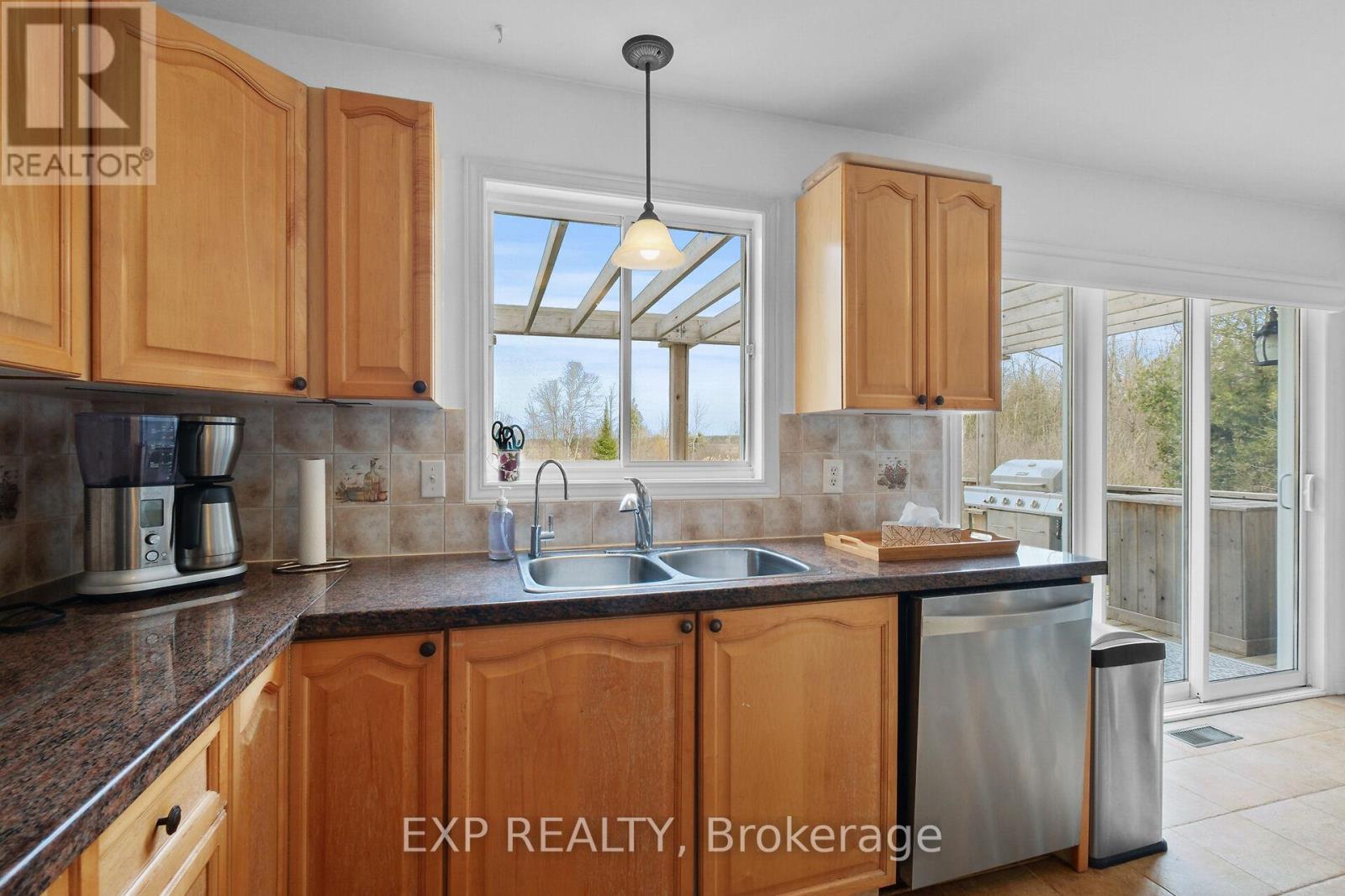21 Anthony Curro Drive, North Grenville, Ontario  K0G 1J0 - Photo 12 - X12114446