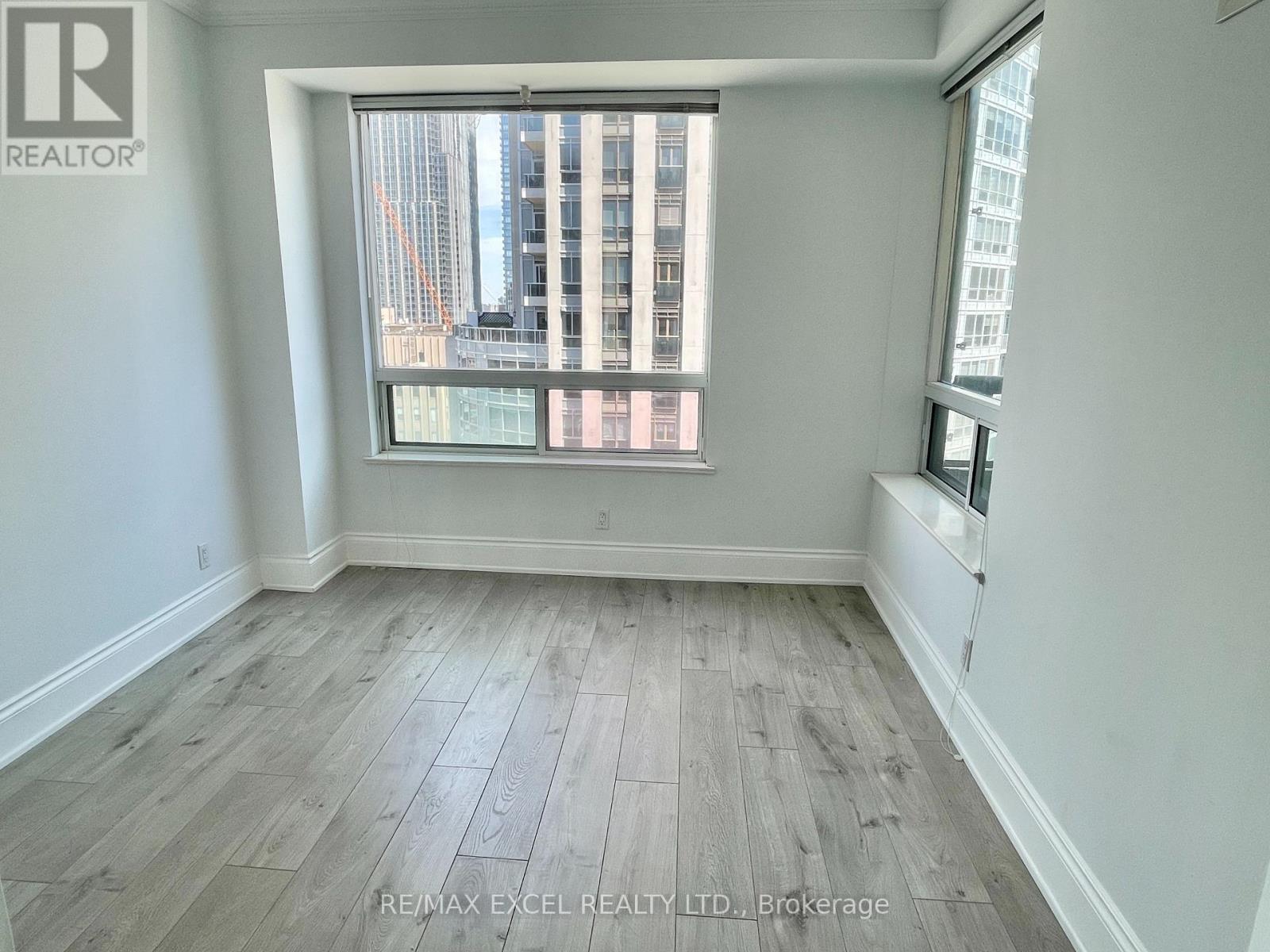 1506 - 102 Bloor Street W, Toronto, Ontario  M5S 1M8 - Photo 9 - C12114476