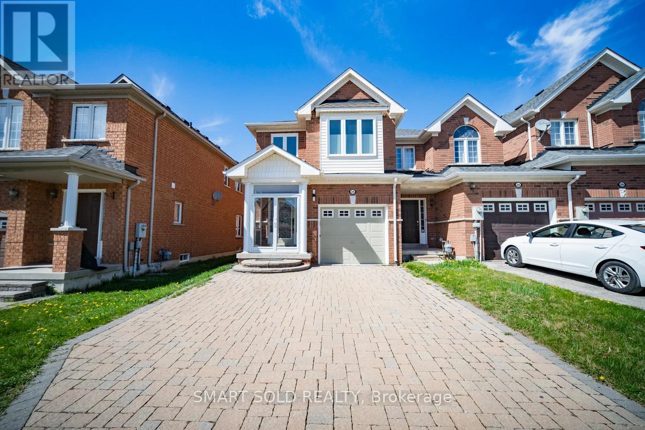 24 CHRISTEPHEN CRESCENT, richmond hill (rouge woods), Ontario