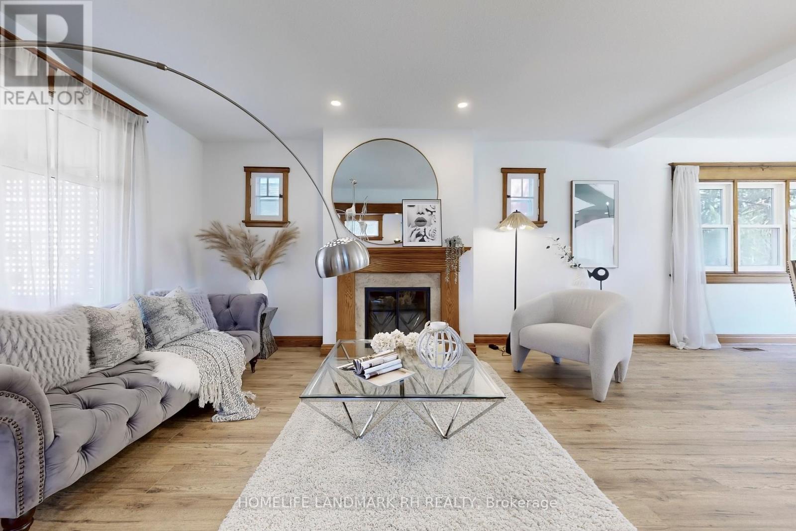 Property at 107 CHURCH STREET S image 4