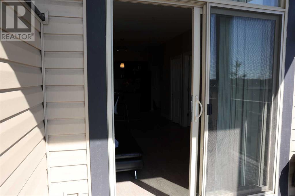 311, 117 Copperpond Common Se, Calgary, Alberta  T2Z 5E6 - Photo 4 - A2188154