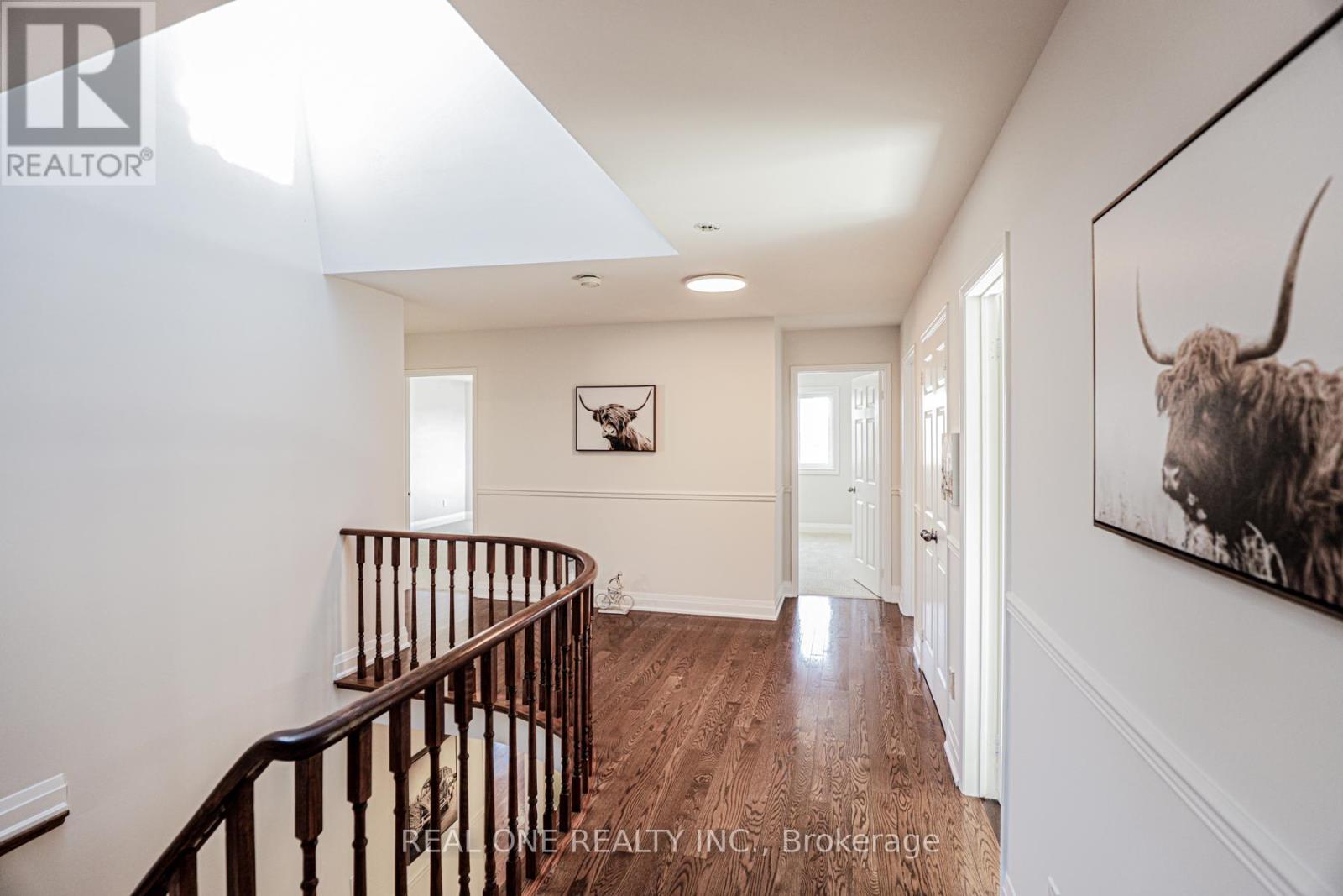 621 Winterton Way, Mississauga (Hurontario), Ontario  L5R 3J3 - Photo 21 - W12114433
