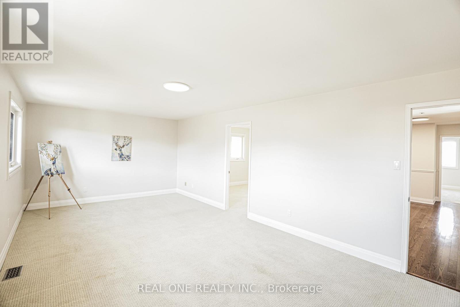 621 Winterton Way, Mississauga (Hurontario), Ontario  L5R 3J3 - Photo 25 - W12114433