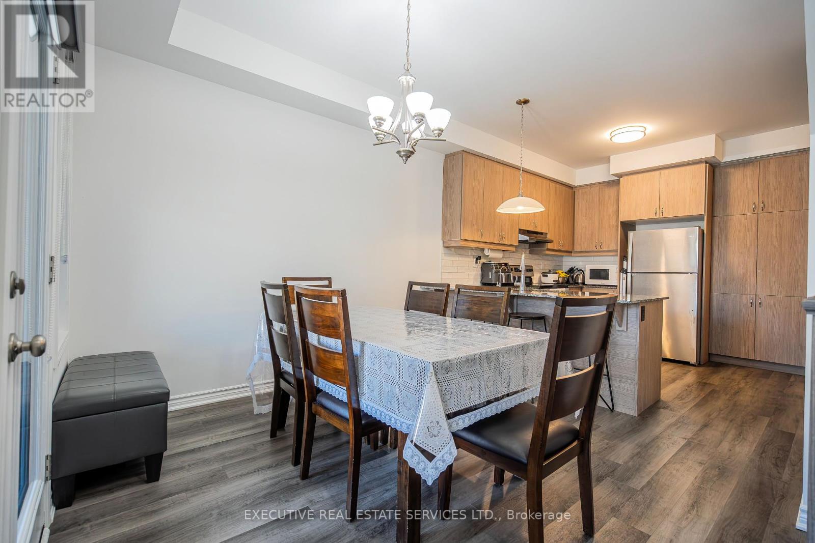 33 Keppel Circle, Brampton, Ontario  L7A 5K6 - Photo 16 - W12114454