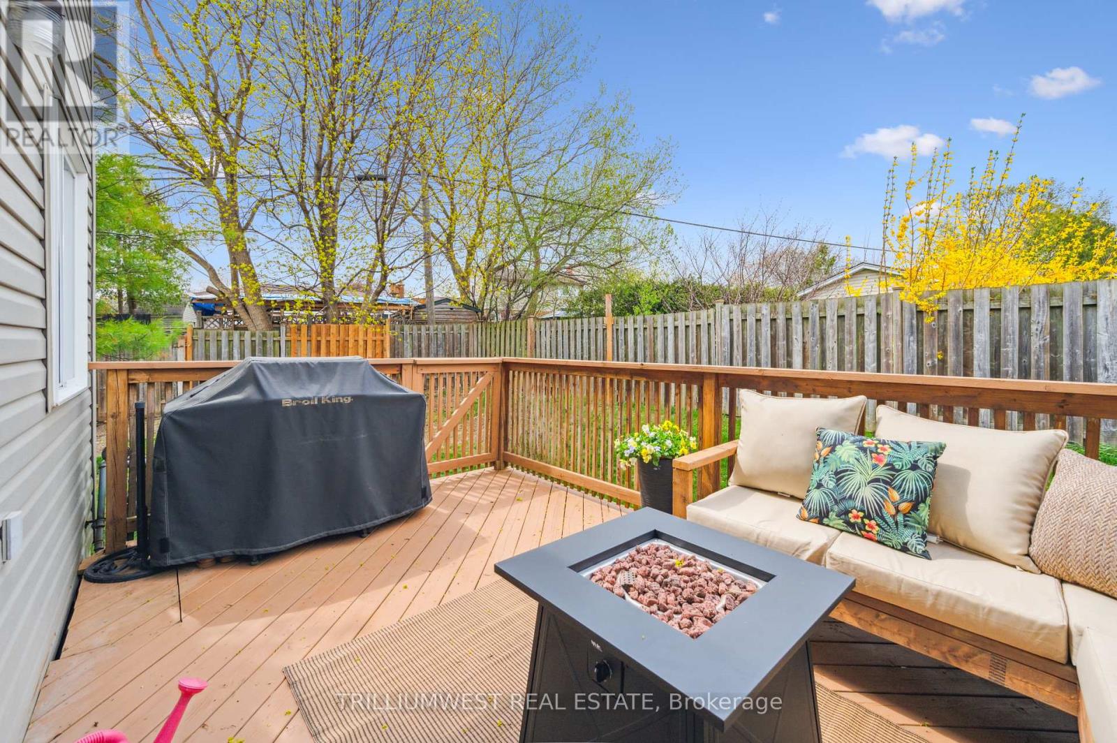 22 - 120 Dudhope Avenue, Cambridge, Ontario  N1R 4T7 - Photo 33 - X12114449