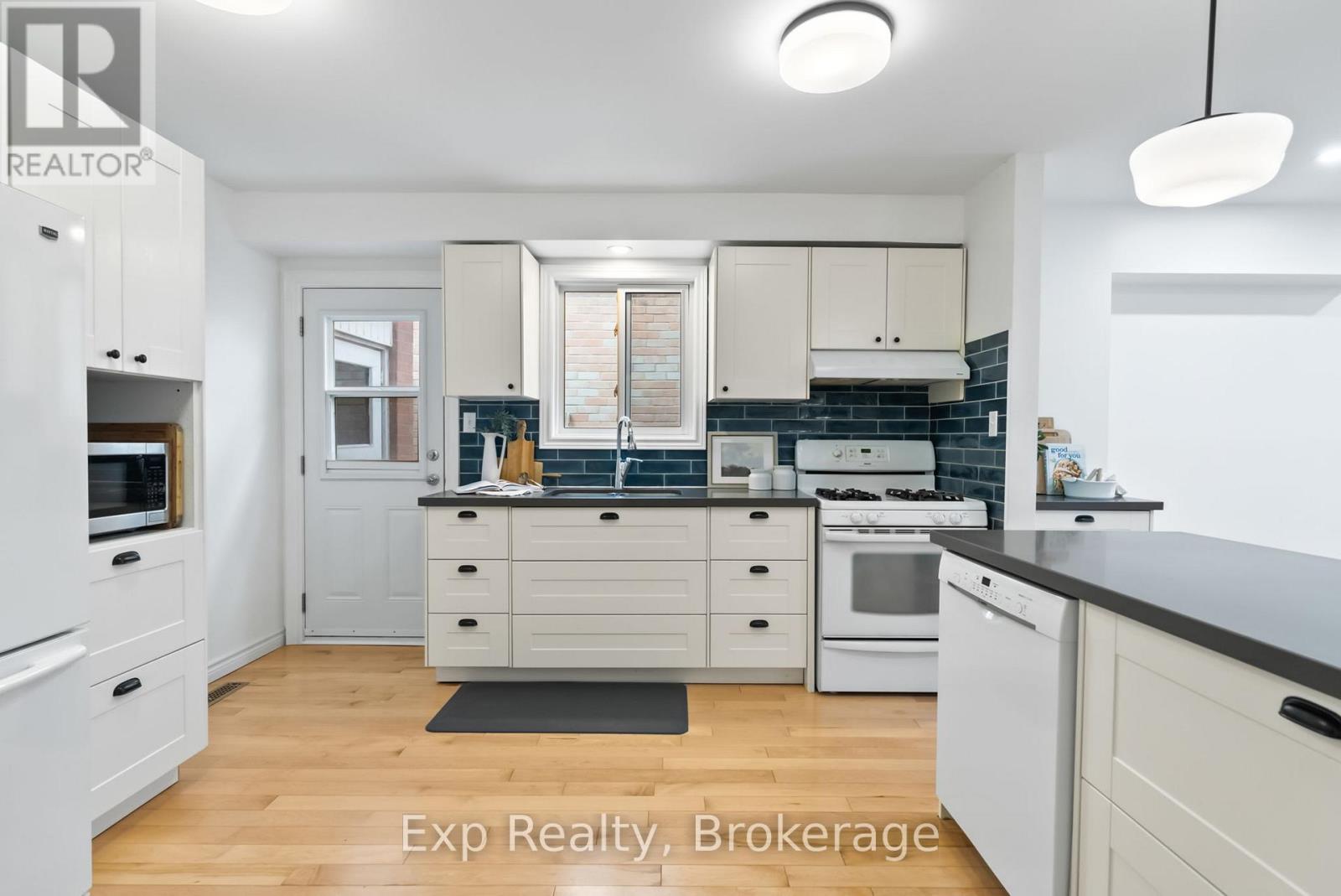 Property at 54 HOBBS DRIVE image 2