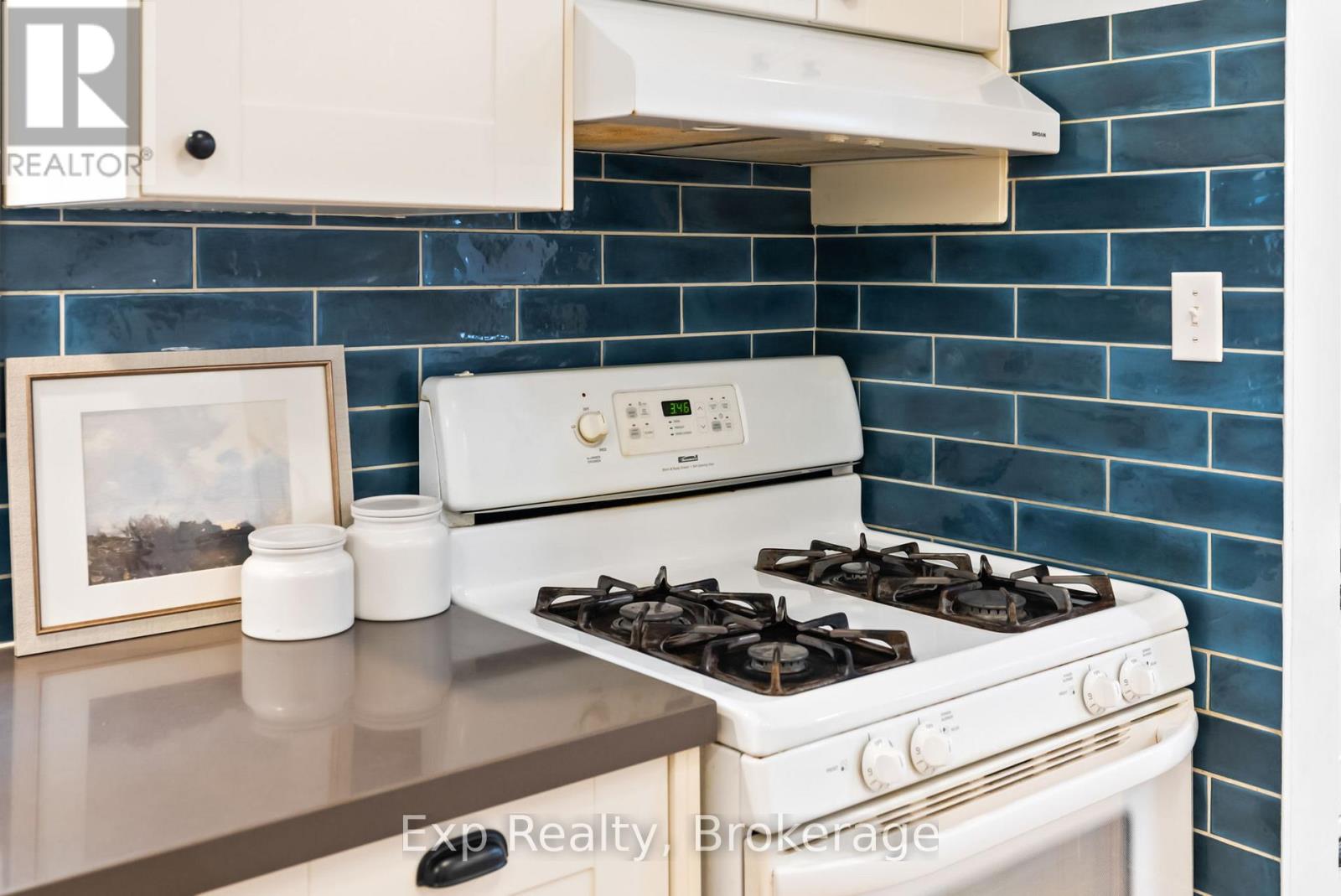 54 Hobbs Drive, Clarington, Ontario  L1C 3L9 - Photo 8 - E12114485