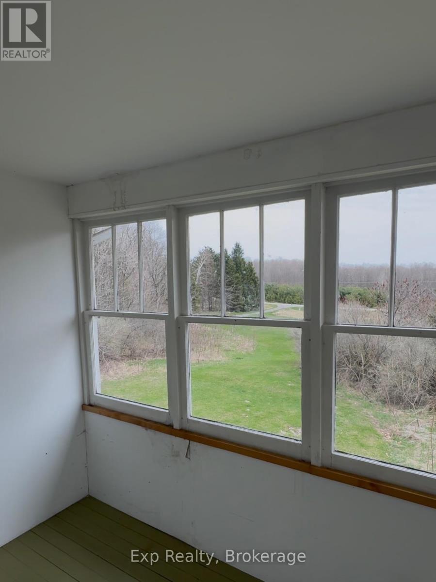 3148 County Road 32 Highway, Leeds And The Thousand Islands, Ontario  K0H 2N0 - Photo 14 - X12114496