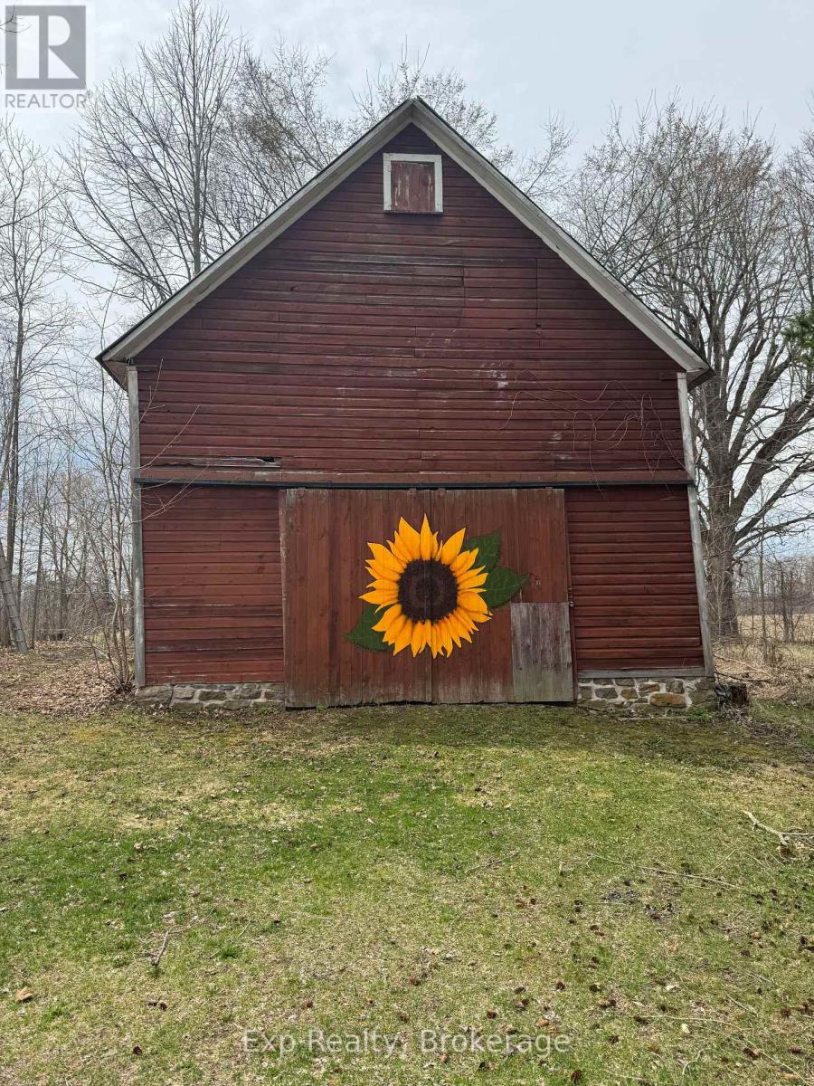 3148 County Road 32 Highway, Leeds And The Thousand Islands, Ontario  K0H 2N0 - Photo 6 - X12114496