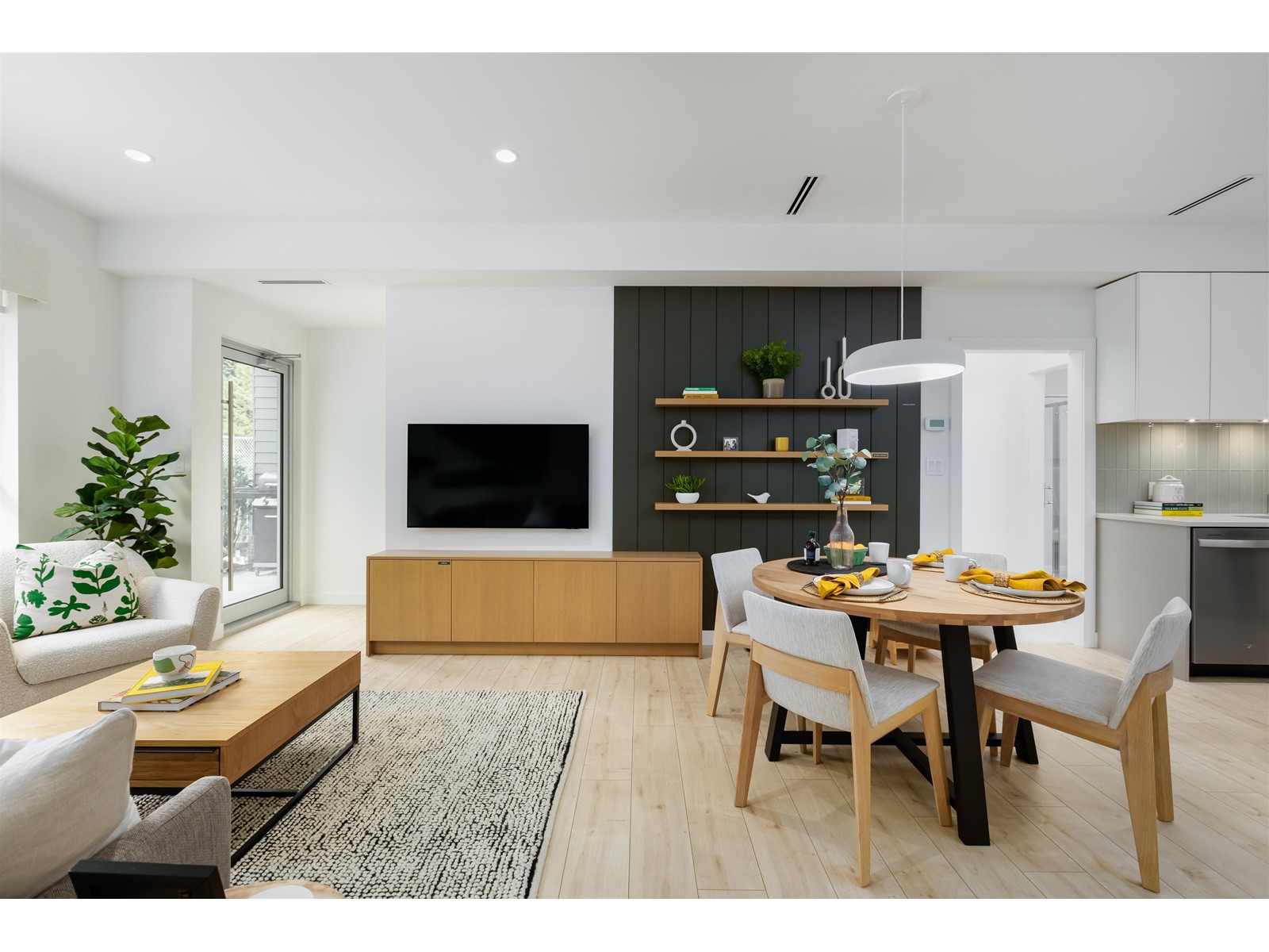 419 13777 75a Avenue, Surrey, British Columbia  V0V 0V0 - Photo 12 - R2996664