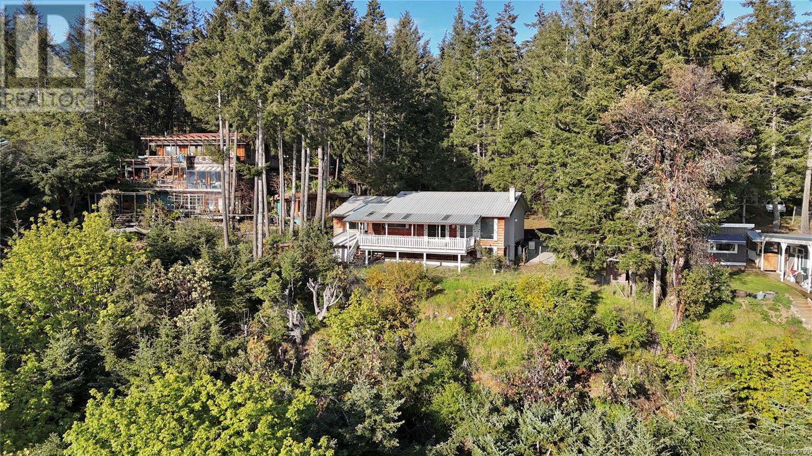 Property at 955 Pat Burns Ave image 5