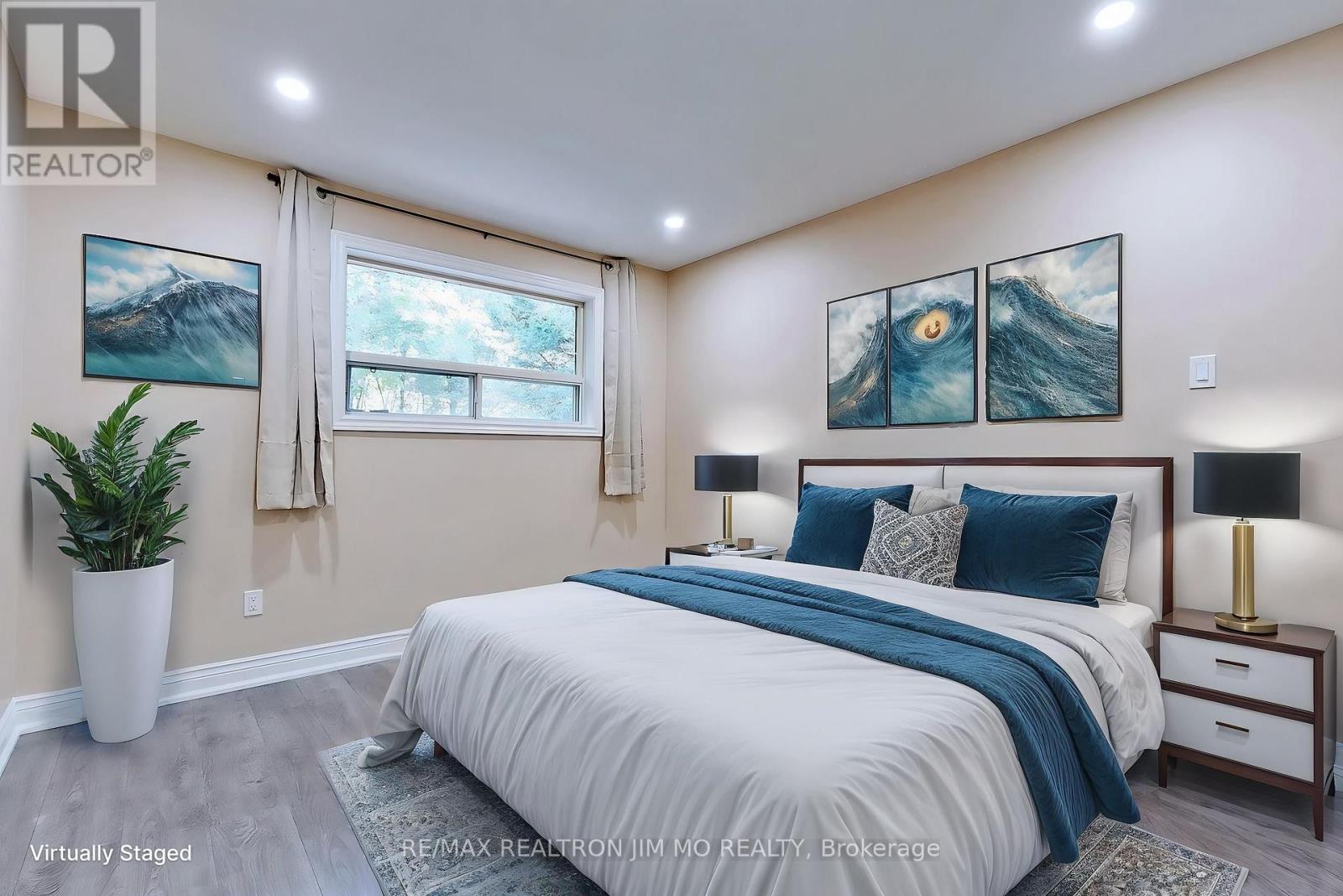Upper - 153 Hollyberry Trail, Toronto, Ontario  M2H 2P2 - Photo 8 - C12114488