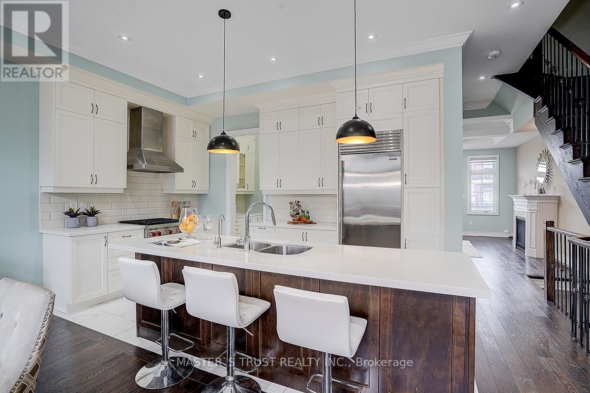 10 Creekvalley Lane, Markham, Ontario  L6C 0Y7 - Photo 19 - N12114487