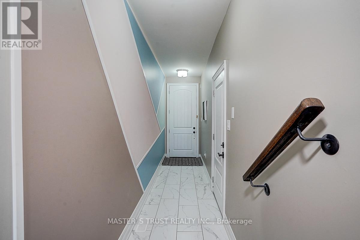 Property at 10 CREEKVALLEY LANE image 2