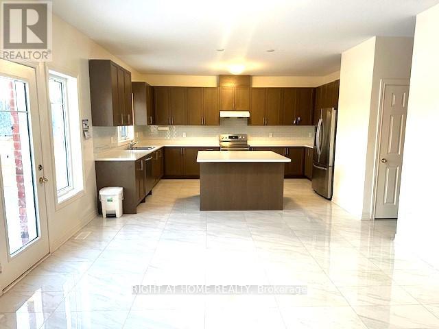 27 Dr Pearson Court, East Gwillimbury, Ontario  L9N 0L6 - Photo 11 - N12114494