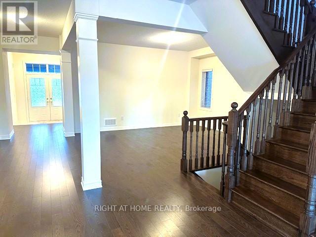 27 Dr Pearson Court, East Gwillimbury, Ontario  L9N 0L6 - Photo 6 - N12114494
