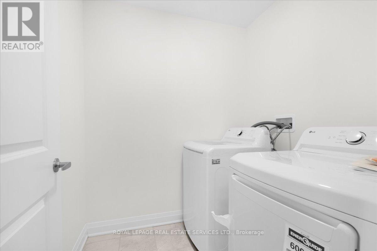 3219 Mariner Pass, Oakville, Ontario  L6M 5S5 - Photo 22 - W12114493