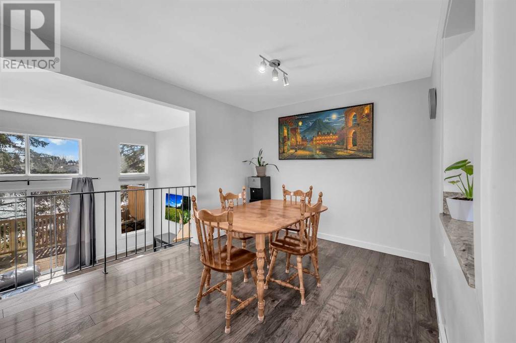 67, 70 Beacham Way Nw, Calgary, Alberta  T3K 1R8 - Photo 9 - A2210073