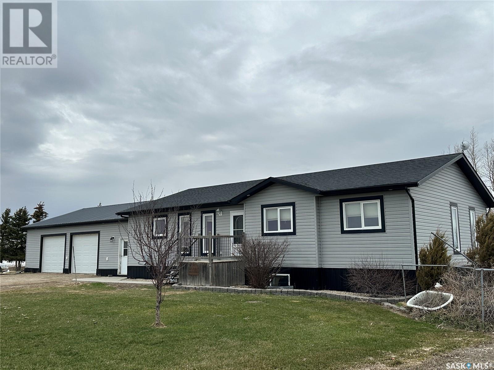 Francis Acreage, Francis Rm No. 127, Saskatchewan  S0G 1V0 - Photo 1 - SK004252