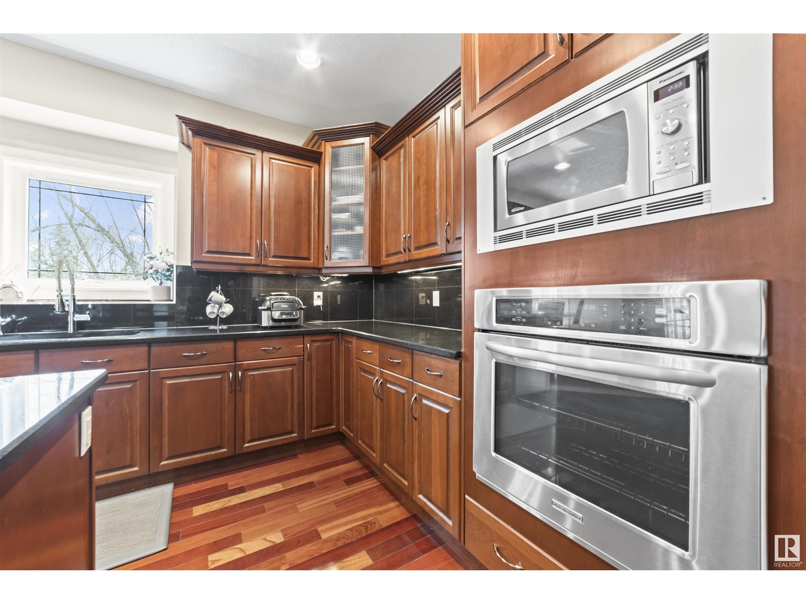 Property at 8 Loiselle Way image 4