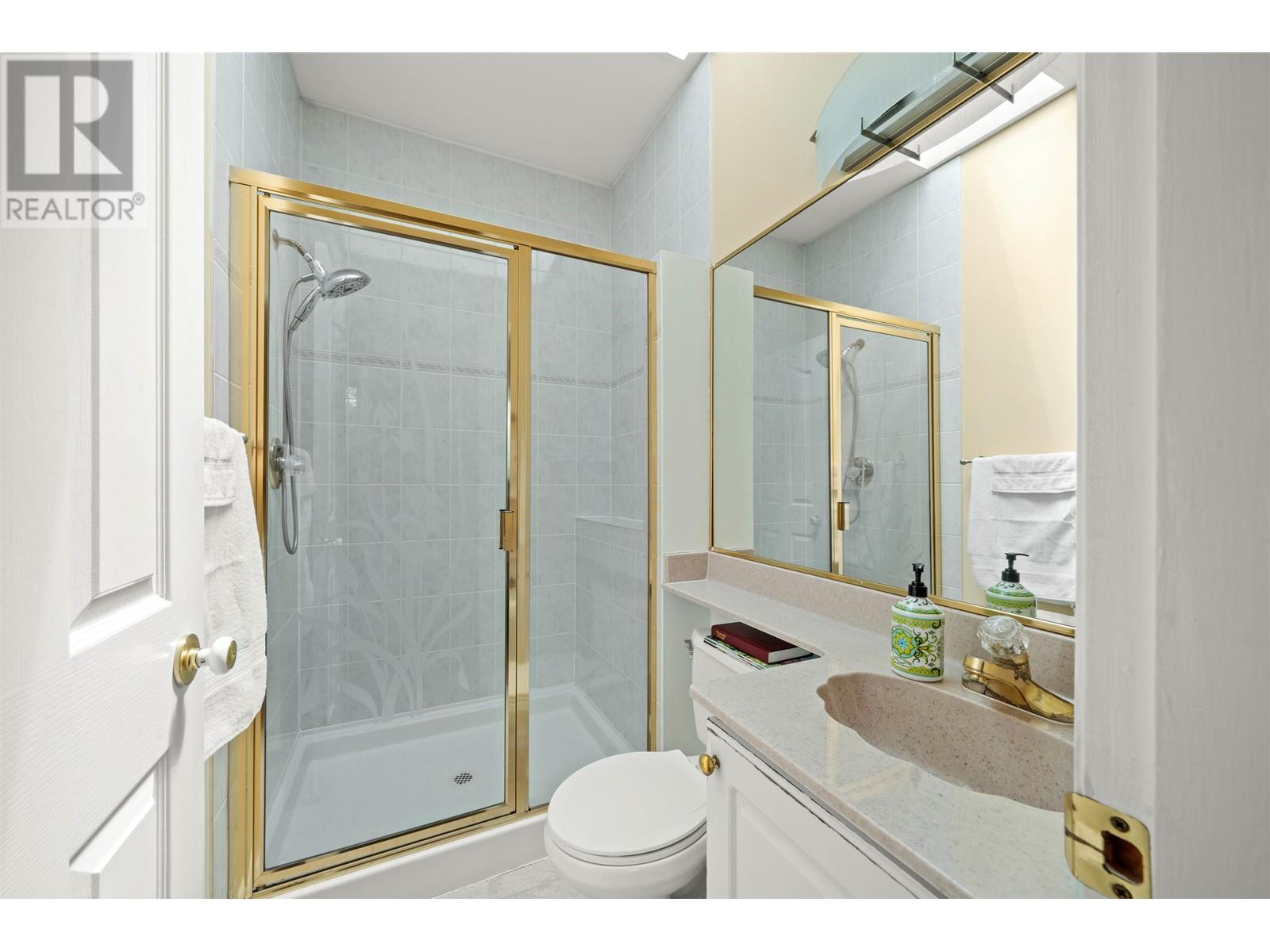 Listing Picture 20 of 34 : 5323 DUMFRIES STREET, Vancouver / 溫哥華 - 魯藝地產 Yvonne Lu Group - MLS Medallion Club Member