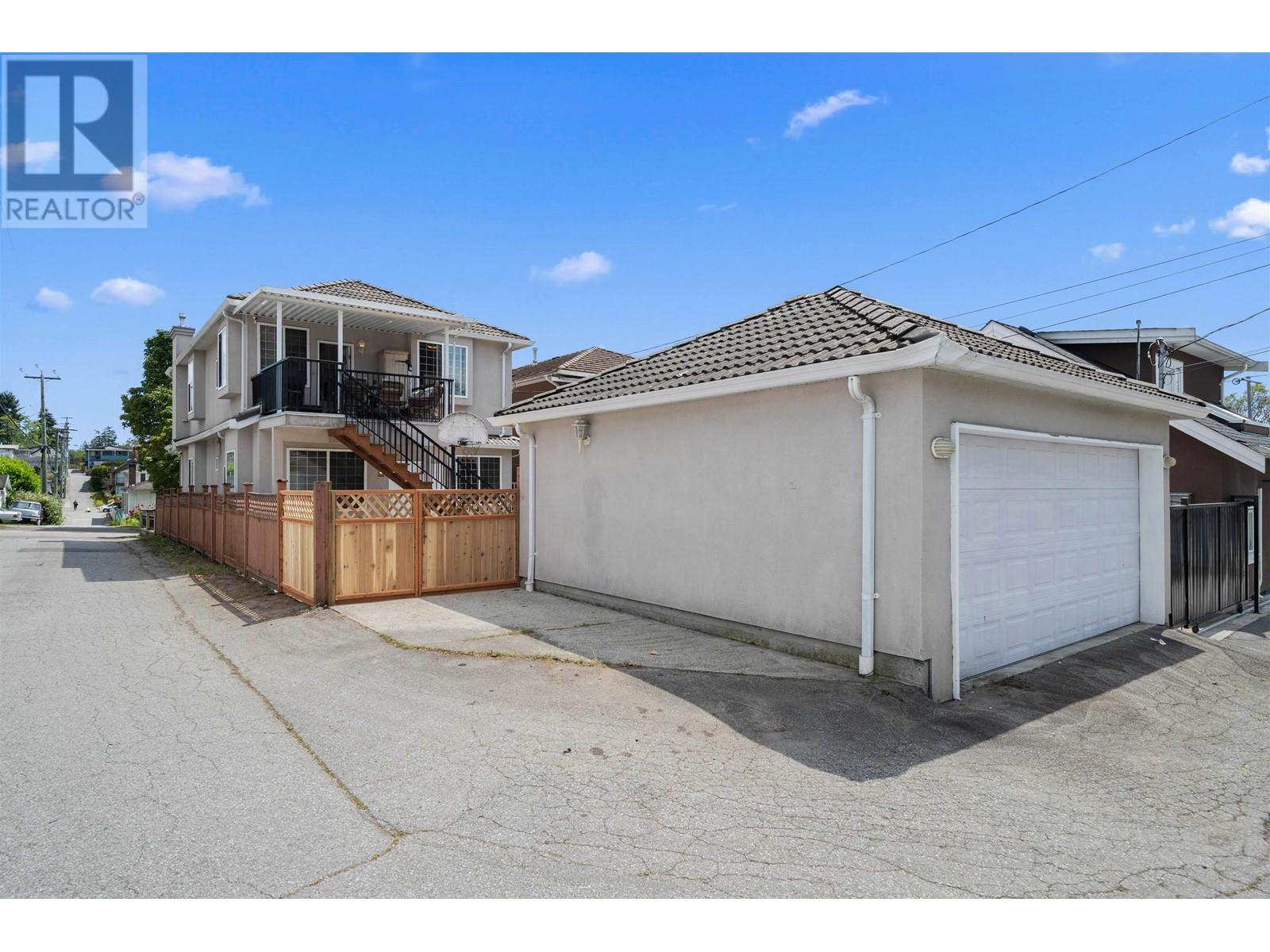 Listing Picture 29 of 34 : 5323 DUMFRIES STREET, Vancouver / 溫哥華 - 魯藝地產 Yvonne Lu Group - MLS Medallion Club Member