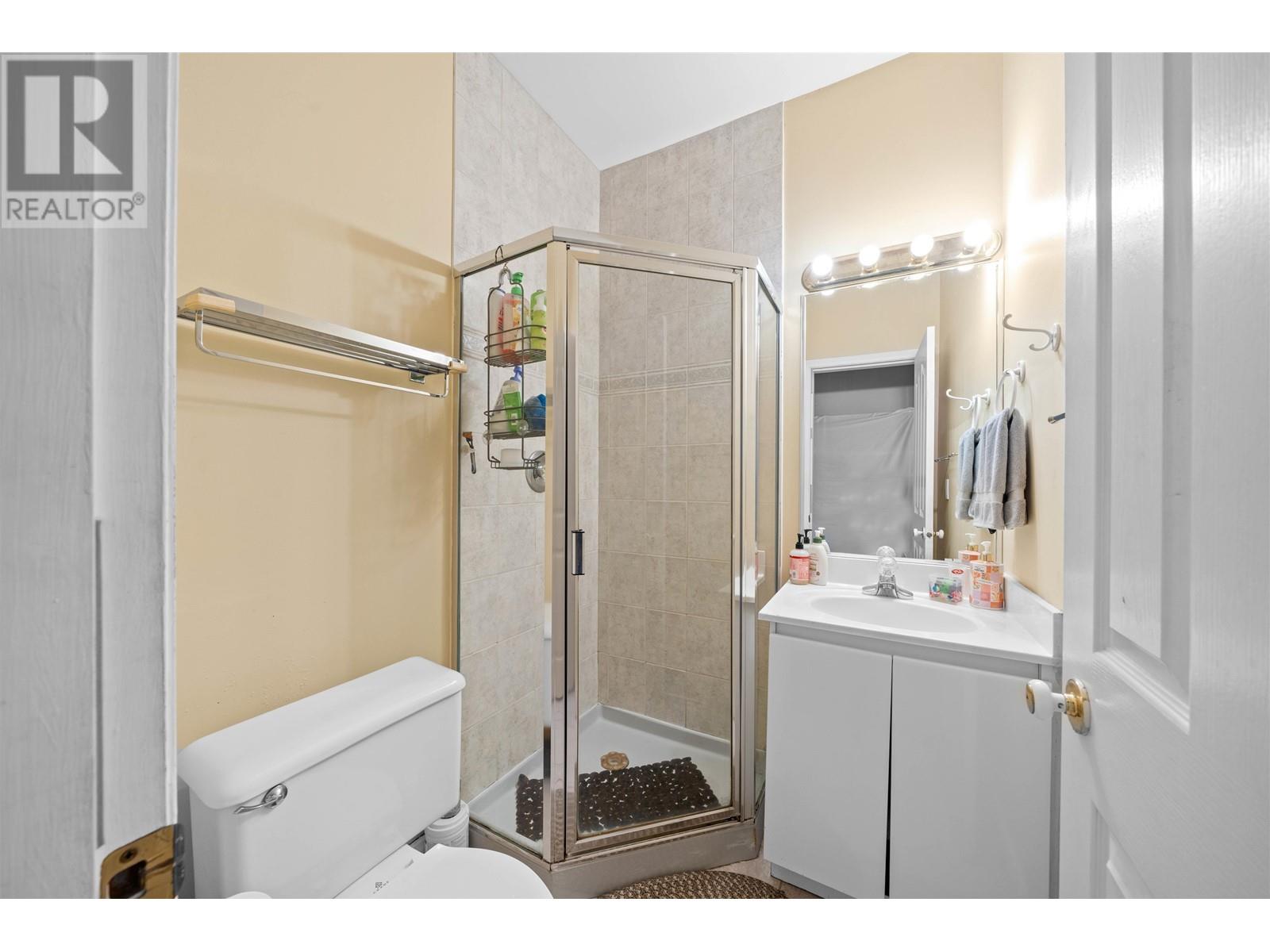 Listing Picture 26 of 34 : 5323 DUMFRIES STREET, Vancouver / 溫哥華 - 魯藝地產 Yvonne Lu Group - MLS Medallion Club Member