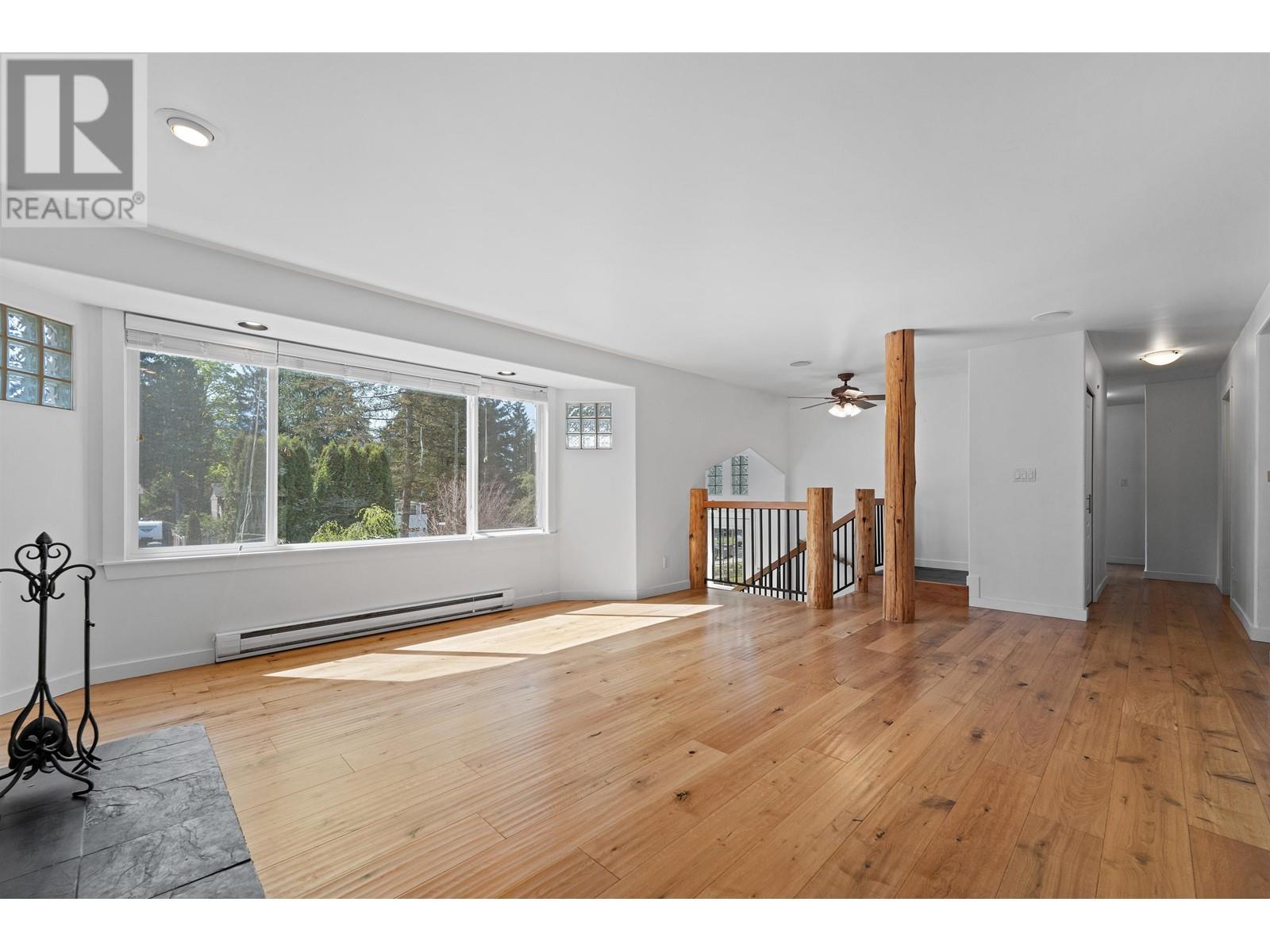Property at 2585 THE BOULEVARD image 5