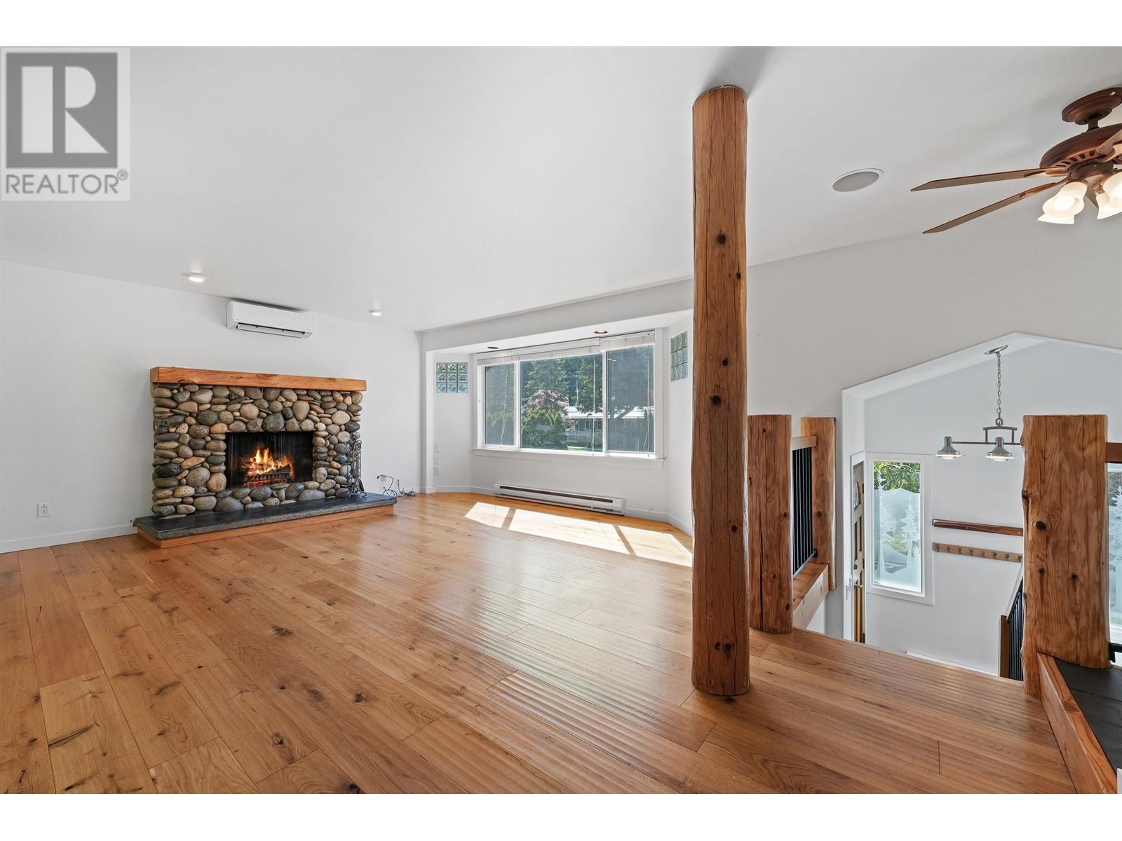 Property at 2585 THE BOULEVARD image 3