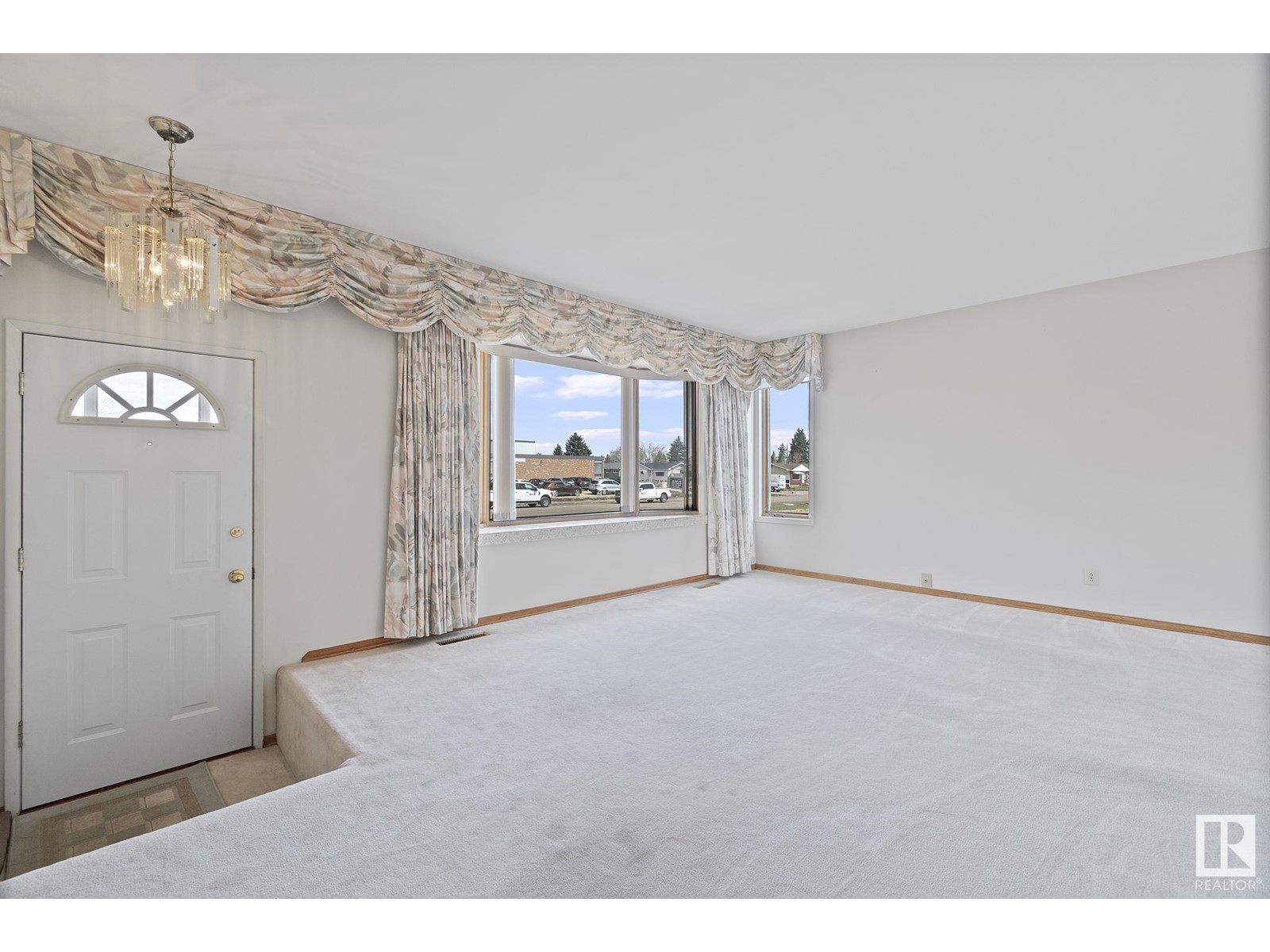 Property at 7511 132 AV NW image 3