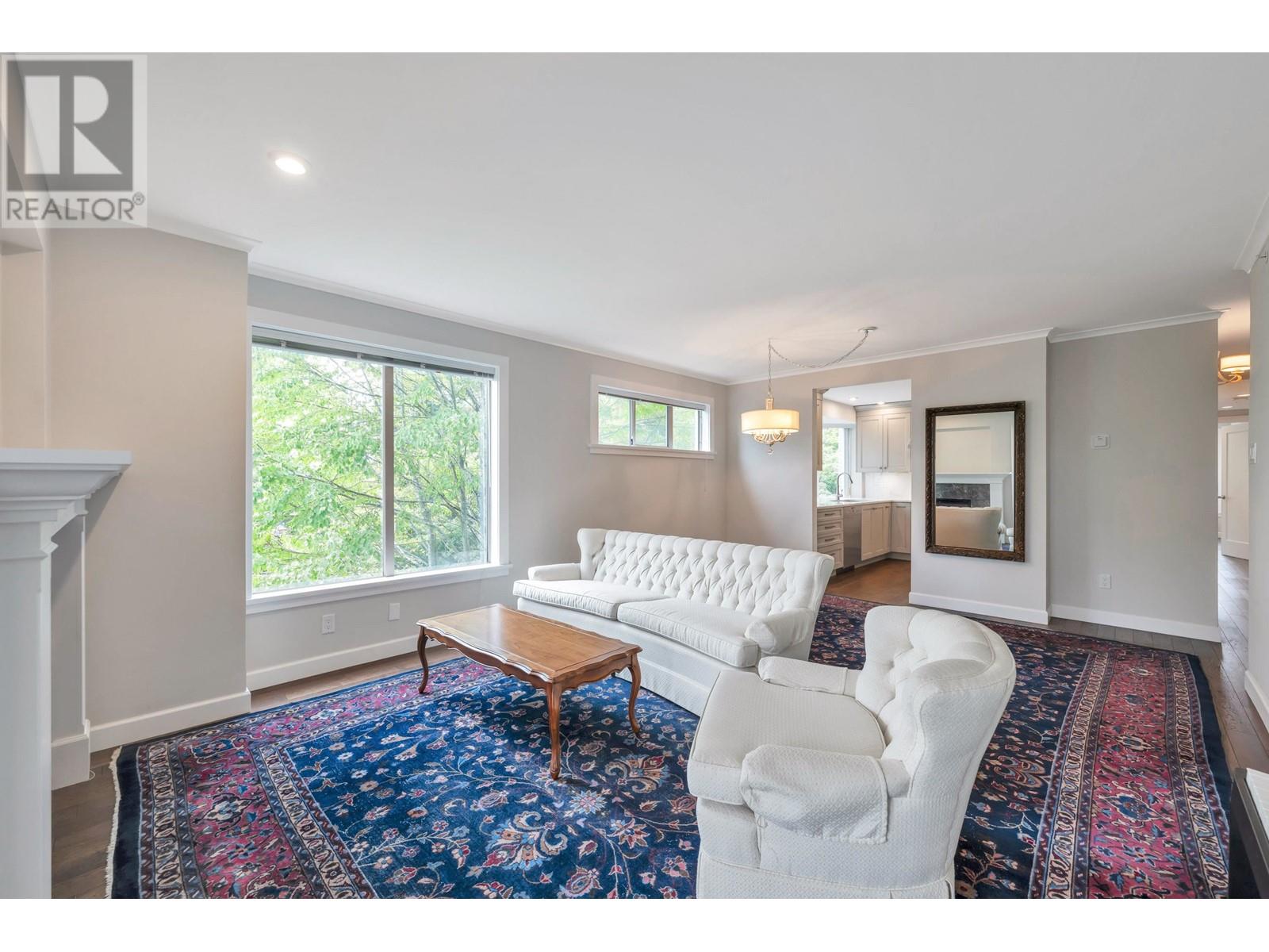 Listing Picture 11 of 31 : 403 2288 W 40TH AVENUE, Vancouver / 溫哥華 - 魯藝地產 Yvonne Lu Group - MLS Medallion Club Member