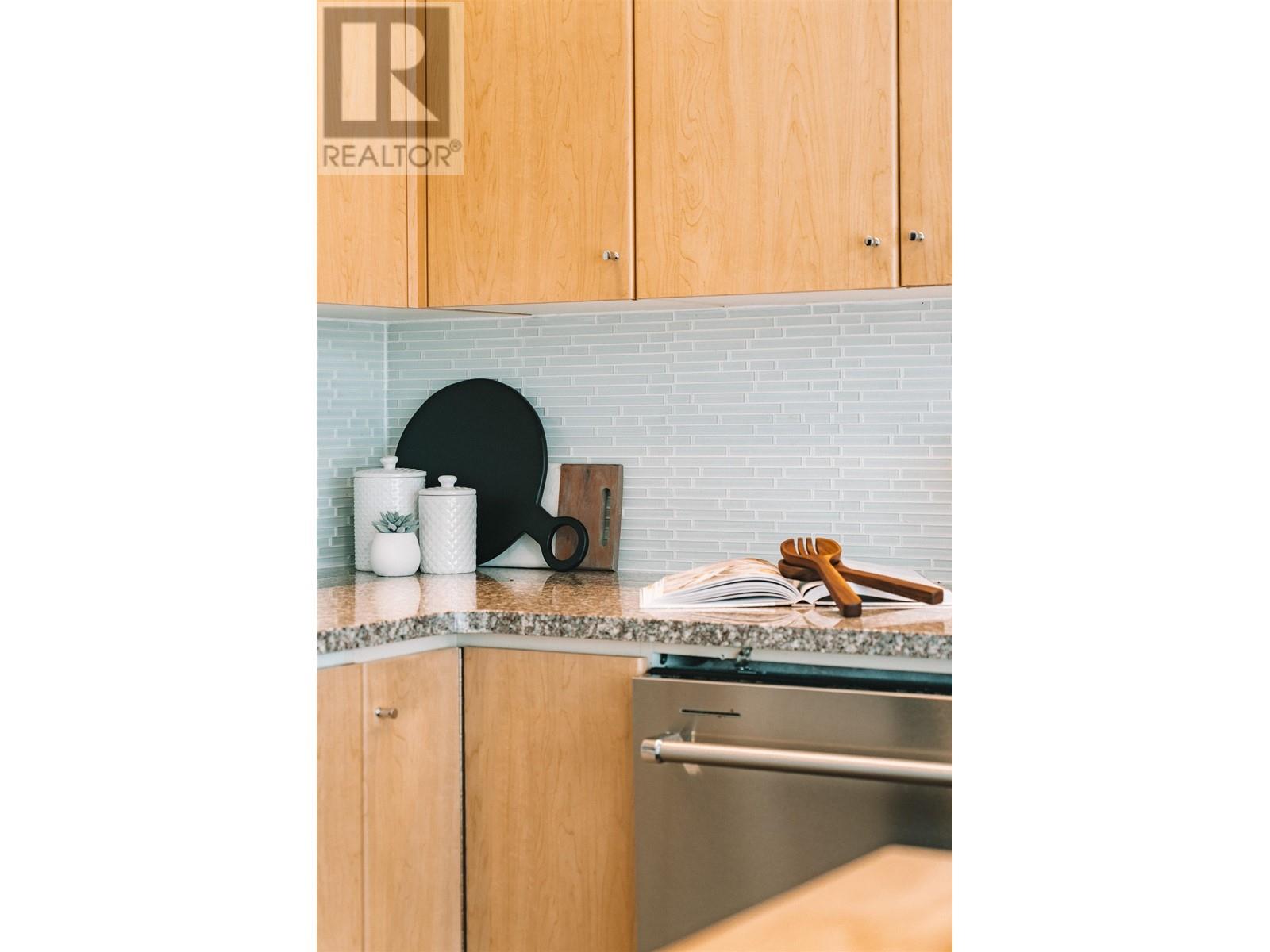 27 1486 Johnson Street, Coquitlam, British Columbia  V3E 3J9 - Photo 12 - R2995553