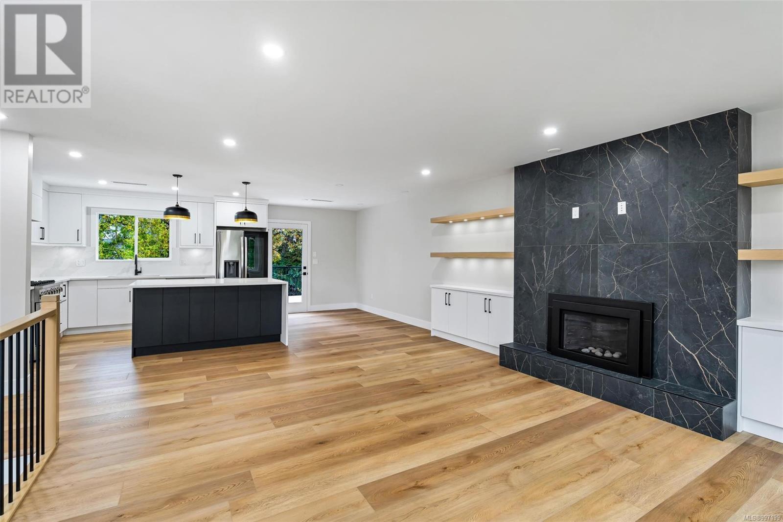 Property at 1743 San Juan Ave image 2