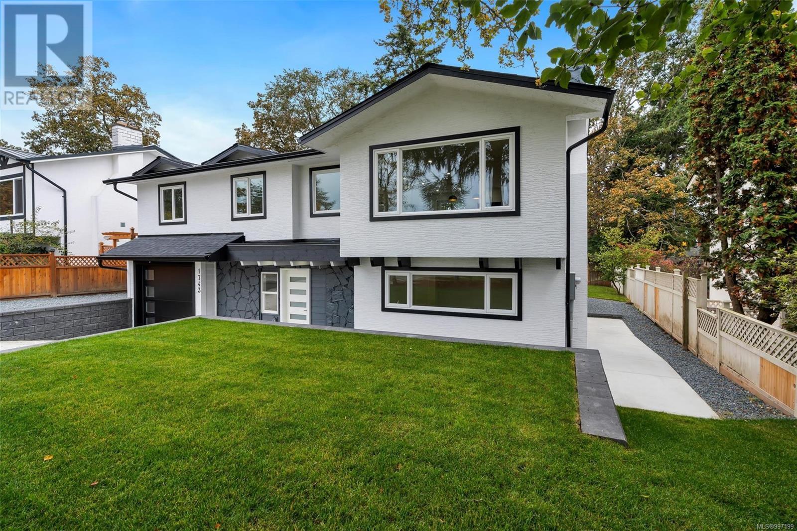 Property at 1743 San Juan Ave image 5