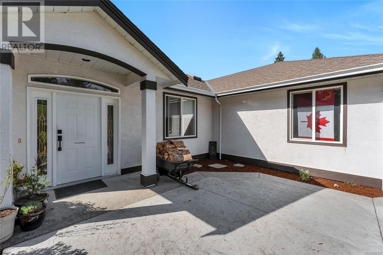 Property at 1401 Donnay Dr image 5