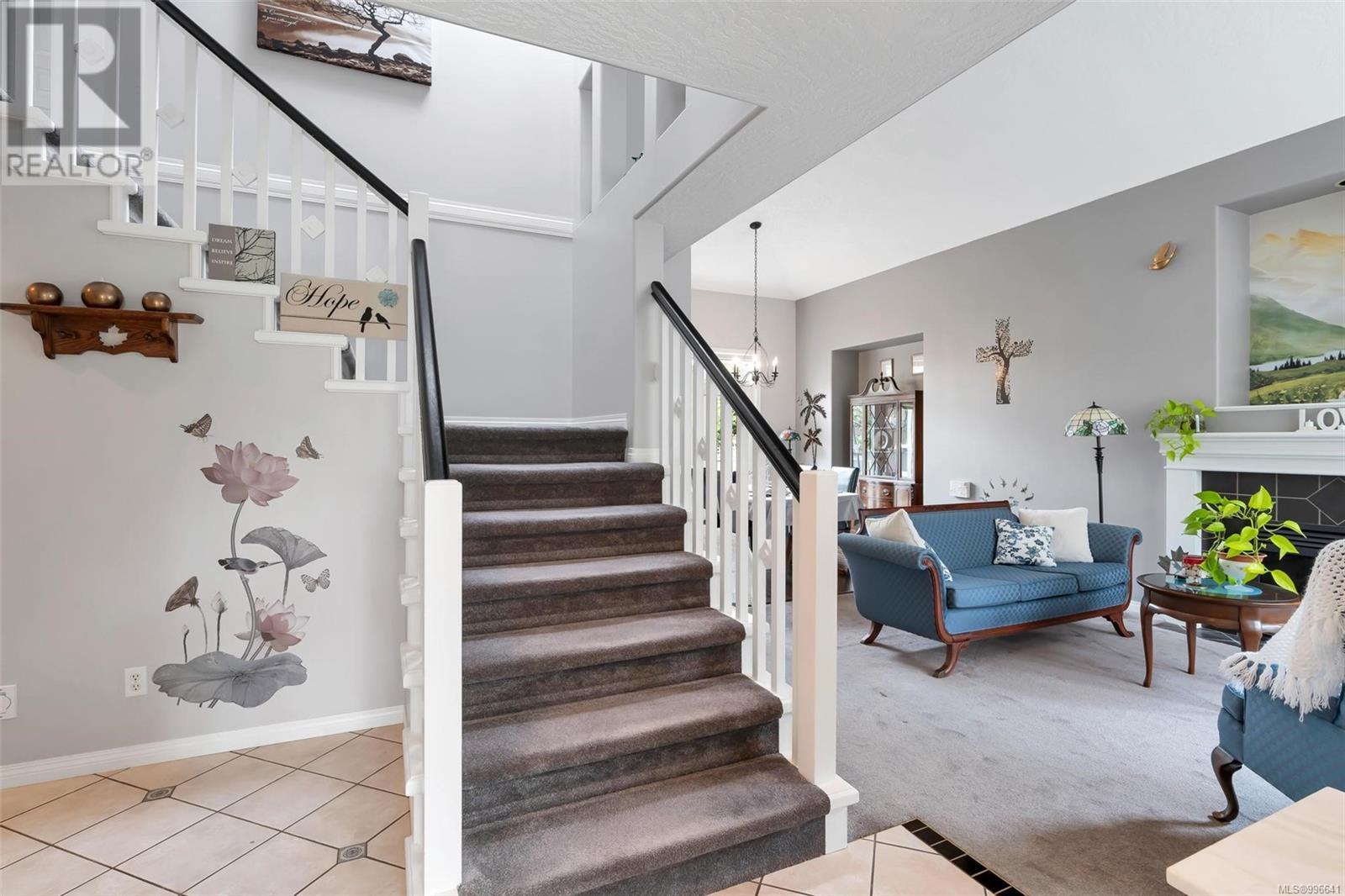 Property at 1619 Nelles Pl image 5
