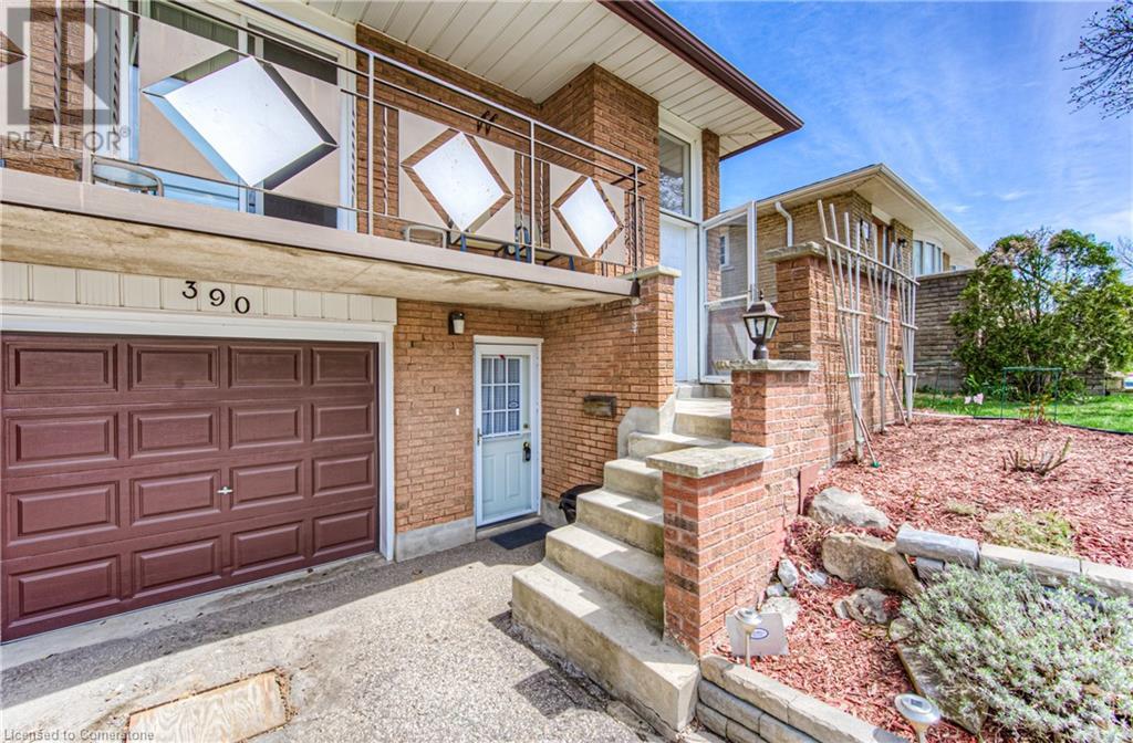 390 Westwood Drive, Kitchener, Ontario N2M 2L6 - Photo 2 - 40723457