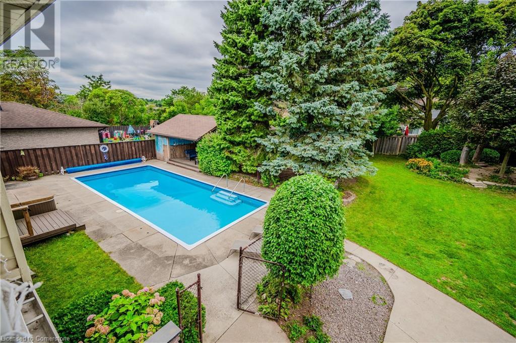 414 WARRINGTON Drive, Waterloo, Ontario