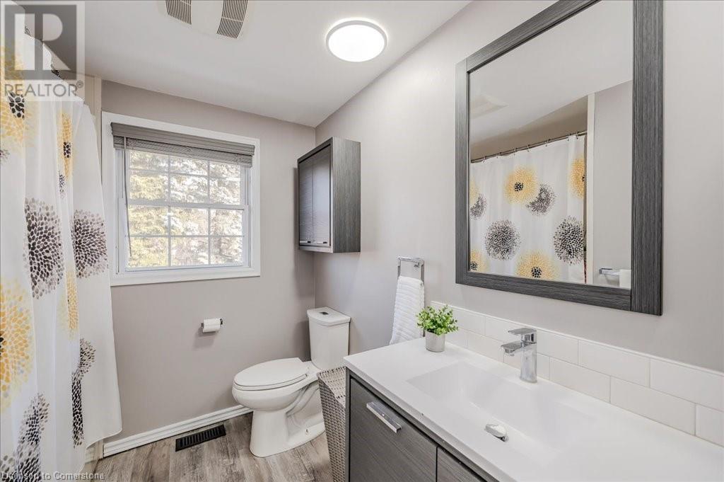 414 Warrington Drive, Waterloo, Ontario N2L 2P8 - Photo 21 - 40723298