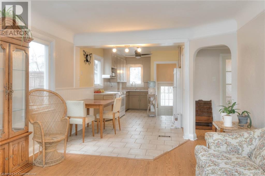 12 Barclay Avenue, Kitchener, Ontario N2M 4B1 - Photo 5 - 40723022