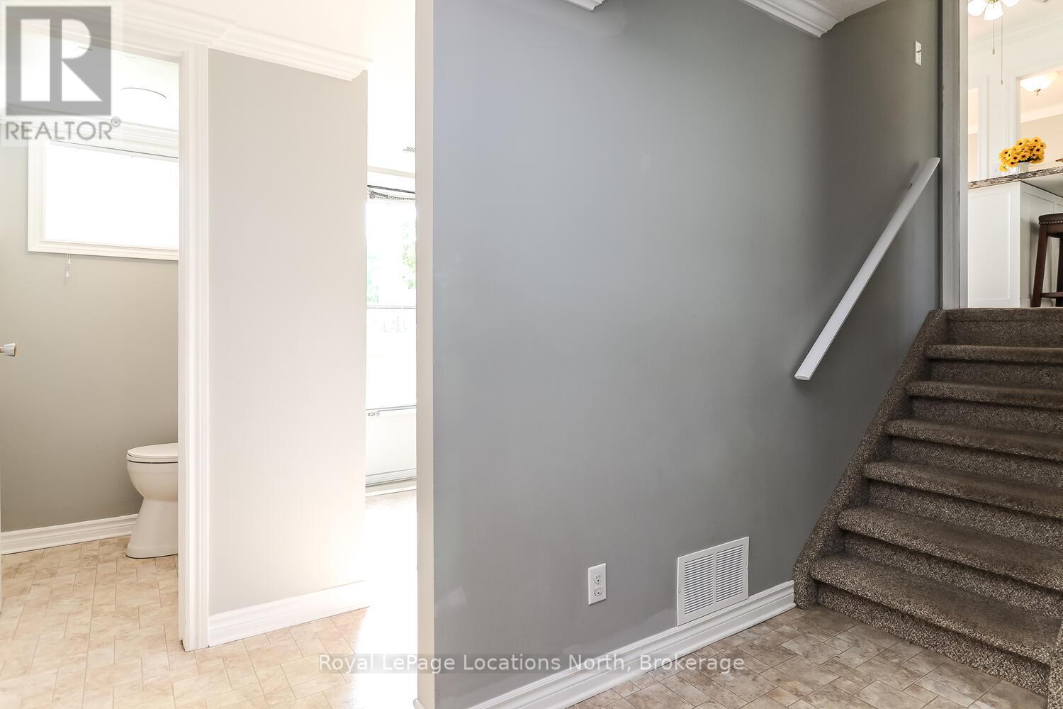 29 Innisbrook Drive, Wasaga Beach, Ontario  L9Z 1G3 - Photo 25 - S12114582