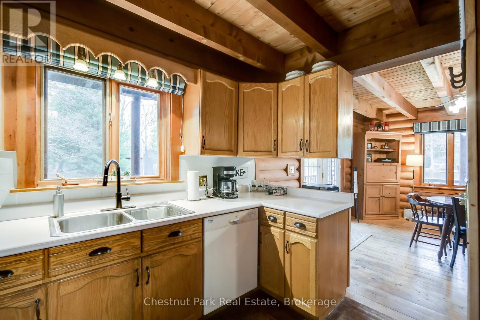 30 Mcvittie Island, Bracebridge, Ontario  P1L 1W4 - Photo 25 - X12114522