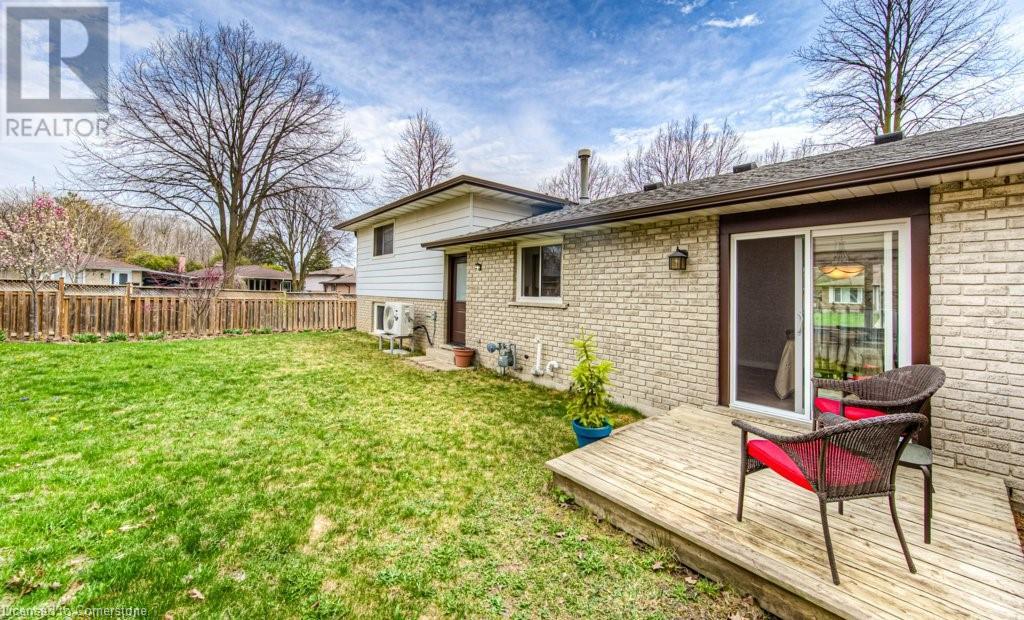 111 Martinglen Crescent, Kitchener, Ontario  N2E 2A3 - Photo 43 - 40722950
