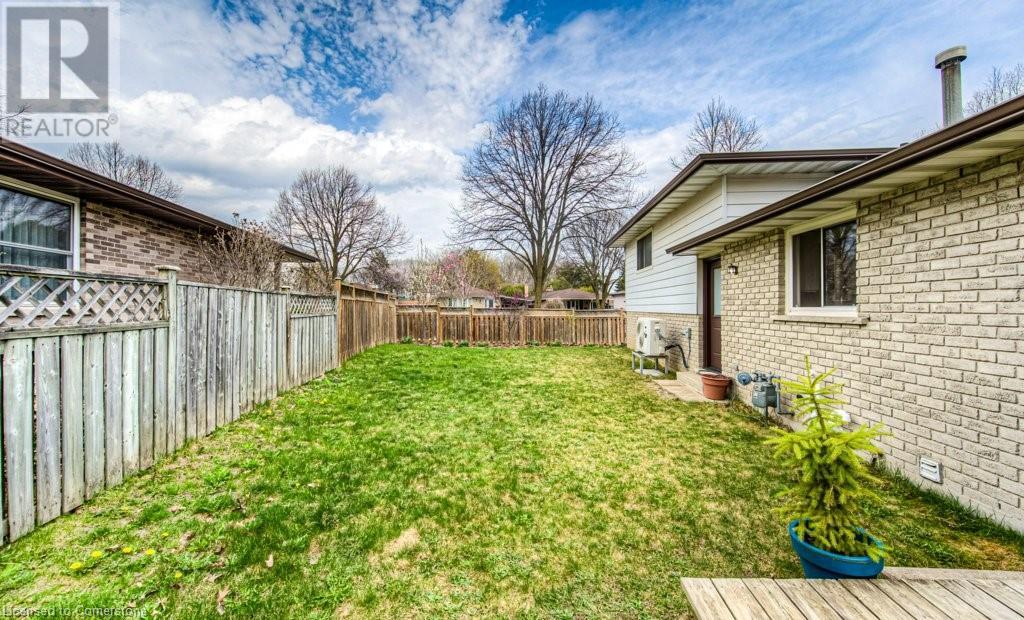 111 Martinglen Crescent, Kitchener, Ontario  N2E 2A3 - Photo 47 - 40722950