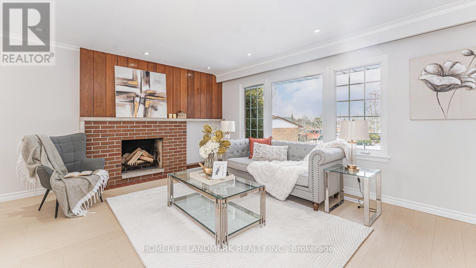 Property at 10 ROTUNDA PLACE image 1